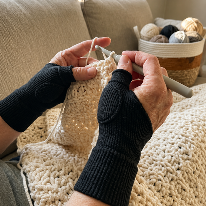 ArthriEase™ - The Knitter's Hand Stabiliser